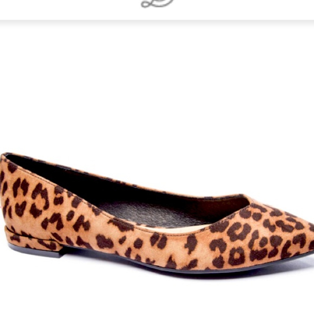 Chinese laundry leopard flats
